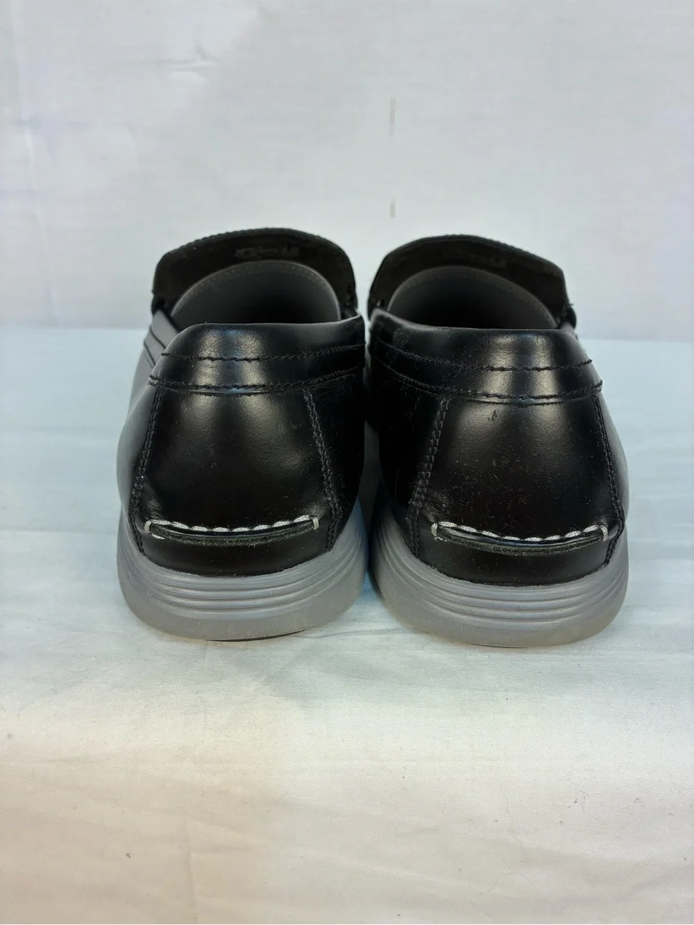 Cole Haan Venetian Loafers Black Leather Gray Outsole 13